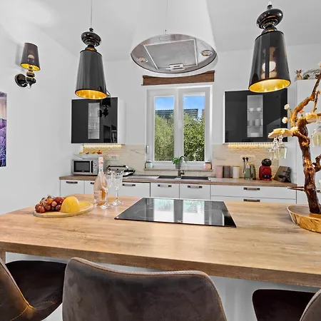 Five Bedroom Emily With Pool In Villa Medulin