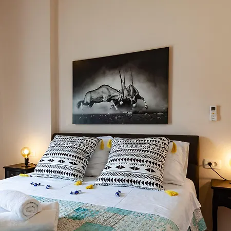 빌라 Five Bedroom Emily With Pool In 메덜린